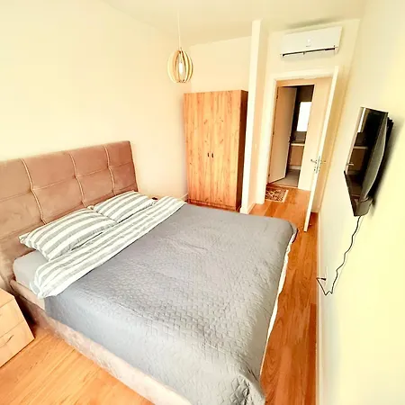 Q4 Comfort Belgrade